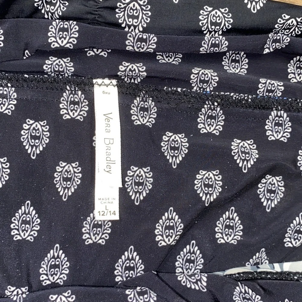Vera Bradley bikini swimsuit size medium/large navy paisley